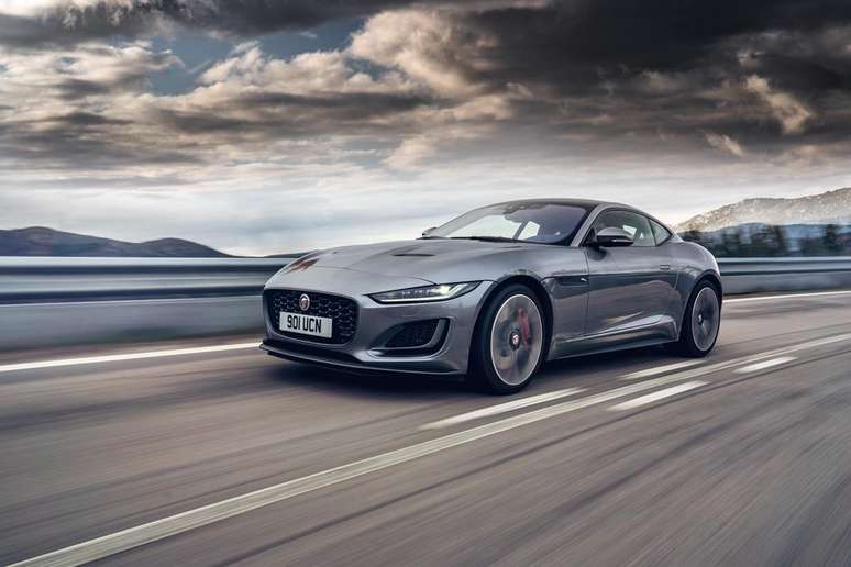 Novo Jaguar F-Type P300 Coup&eacute;..