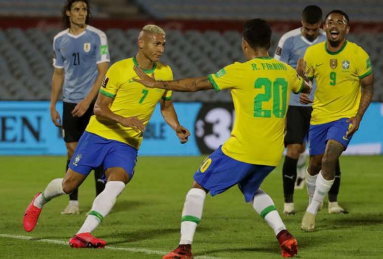 Richarlison também lamentou a falta da torcida nos estádios (Foto: AFP)