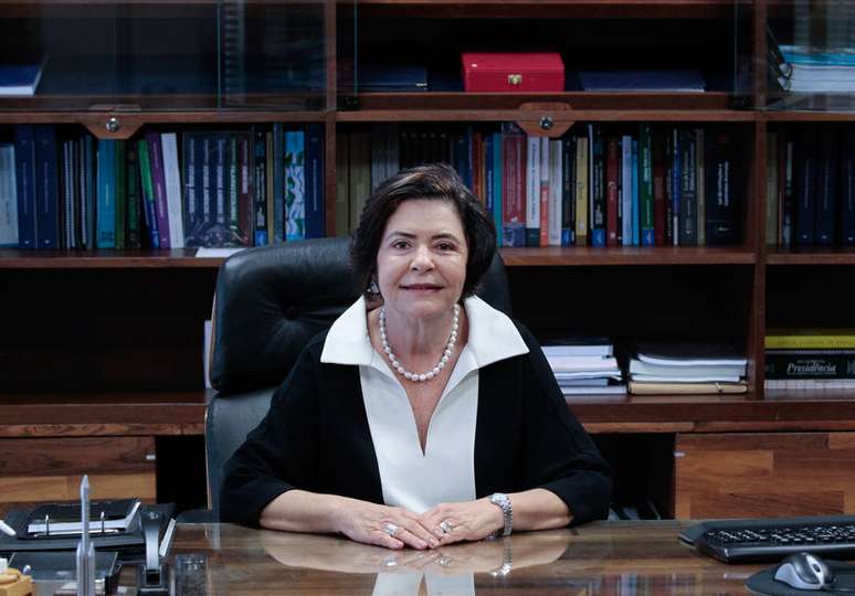 Ana Arraes, ministra do TCU, em seu gabinete em Brasília.