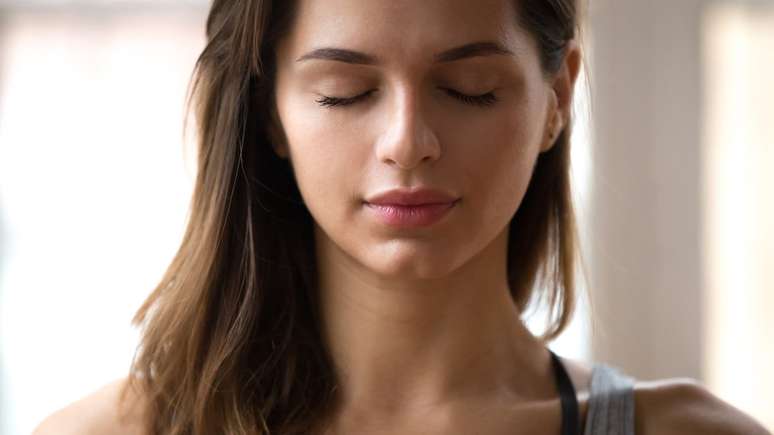 "Voc&ecirc; quer que o outro mude, mas se espera que ele diga algo, est&aacute; mantendo o c&iacute;rculo vicioso. Com a medita&ccedil;&atilde;o, voc&ecirc; vai estar presente em si mesma. Vai dizer: isso &eacute; um insulto, mas o que tem a ver comigo?"