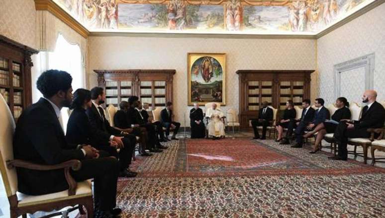 Papa Francisco se reuniu com jogadores da NBA no Vaticano