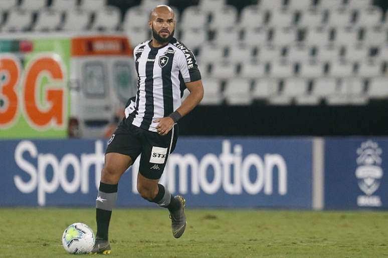 Zé Welison em ação pelo Botafogo (Foto: Vítor Silva/Botafogo)