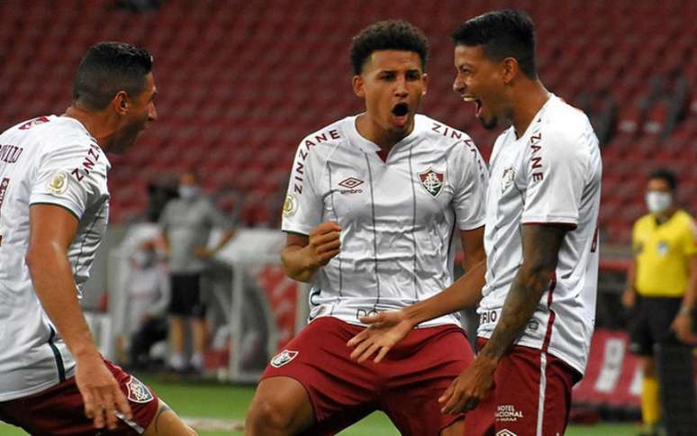 Danilo Barcelos, Felippe Cardoso e Lucca comemoram gol do Fluminense (Foto: MAILSON SANTANA/FLUMINENSE FC)