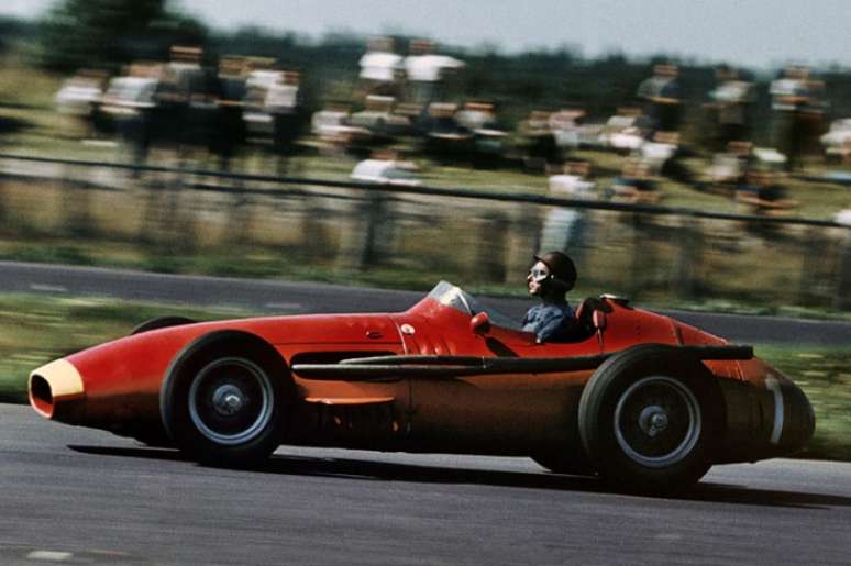 Juan Manuel Fangio: 24 vitórias no 47º GP.