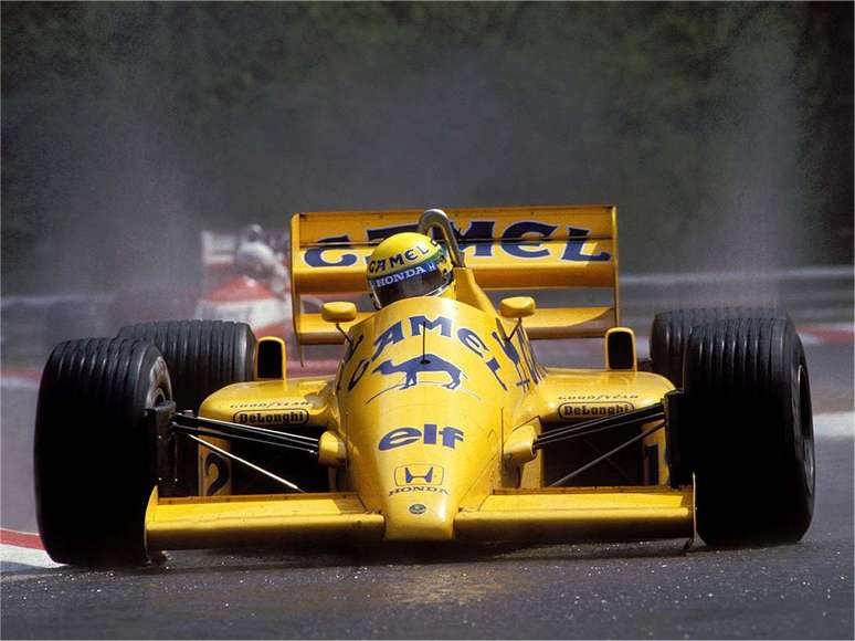 Senna precisou de 78 corridas para igualar a marca de Fangio e de 82 para empatar com Clark. Mas as poles que fez em 161 corridas só foram igualadas quando Schumacher chegou a 232 GPs.