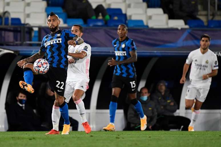 Real Madrid e Inter de Milão se enfrentaram na Espanha (Foto: PIERRE-PHILIPPE MARCOU / AFP)