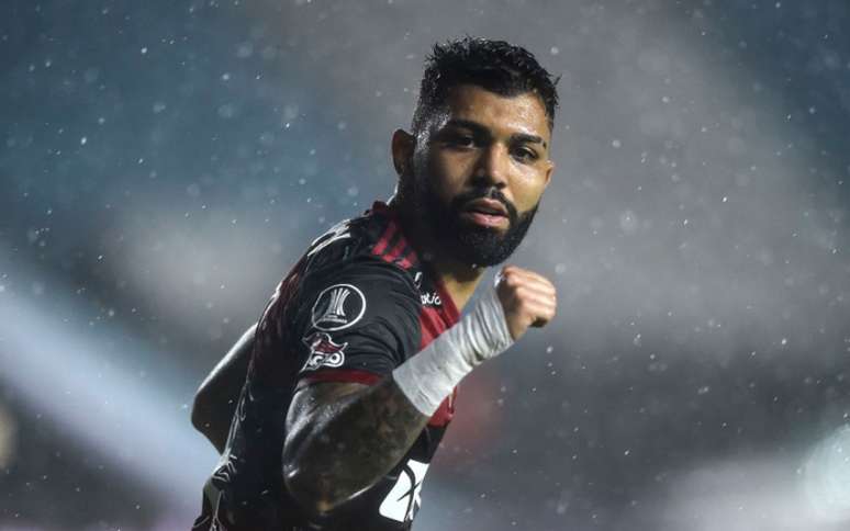 Veja se jogo do Flamengo hoje tem transmissão do SBT; rubro-negro