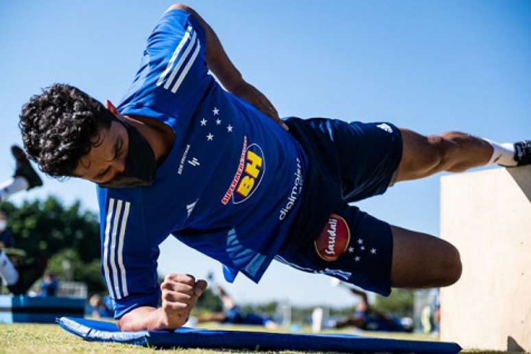 Léo não atua desde setembro e está liberado para jogar-(Bruno Haddad/Cruzeiro)