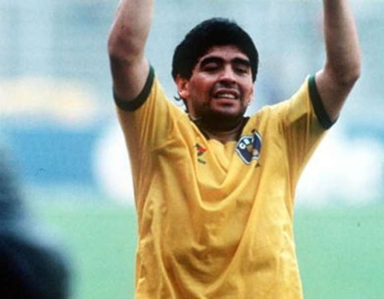 A magia e o carisma de Maradona foi superior às rivalidades entre Brasil e Argentina (Reprodução)