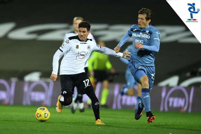 Diego Farias em ação na partida (Foto: Divulgação/Spezia)