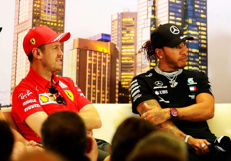 Vettel e Hamilton: os dois maiores salários da Fórmula 1 estão acima do acordo previsto para 2023.