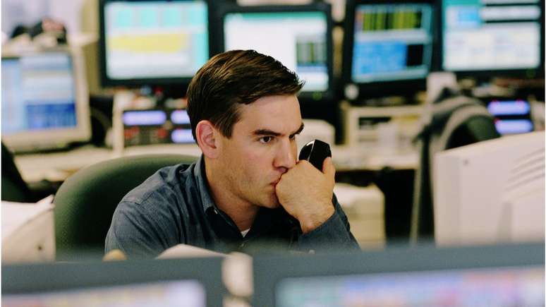 A 'fia&ccedil;&atilde;o' de nossos c&eacute;rebros reage a contextos inst&aacute;veis mais emocionalmente do que analiticamente, explica Arman Eshraghi