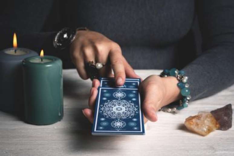 Confira as previsões do tarot para todos os signos - Shutterstock