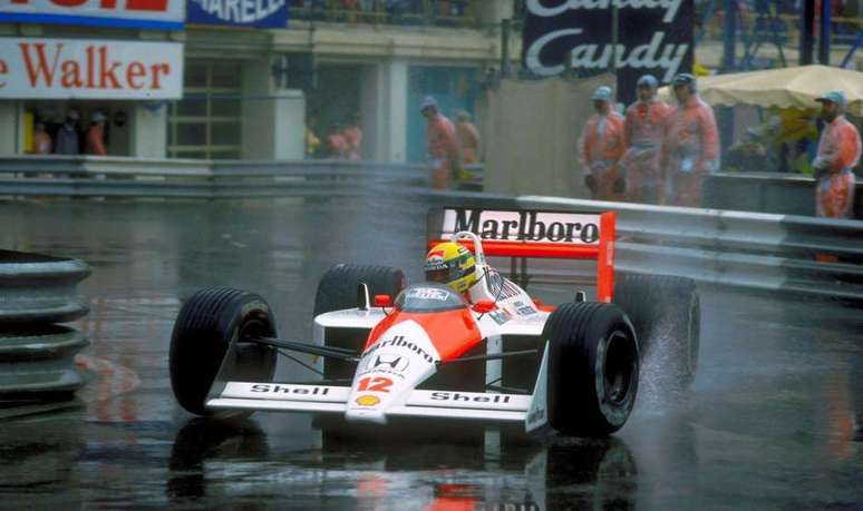 Ayrton Senna, gigante na chuva: não é preciso compará-lo toda hora com os novos mitos.