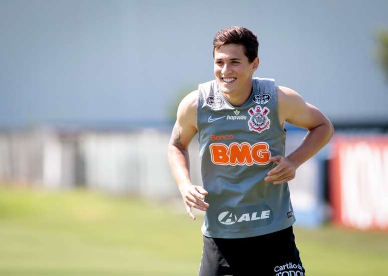 Vital voltou aos treinos hoje (Foto: Rodrigo Coca/Agência Corinthians)