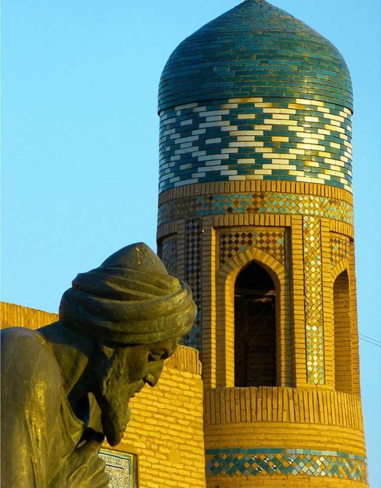 Al-Khwarizmi é um dos grandes ícones do Império Islâmico