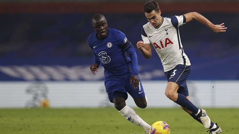 Chelsea e Tottenham somam apenas um ponto na Premier League (Foto: MATTHEW CHILDS / POOL / AFP)