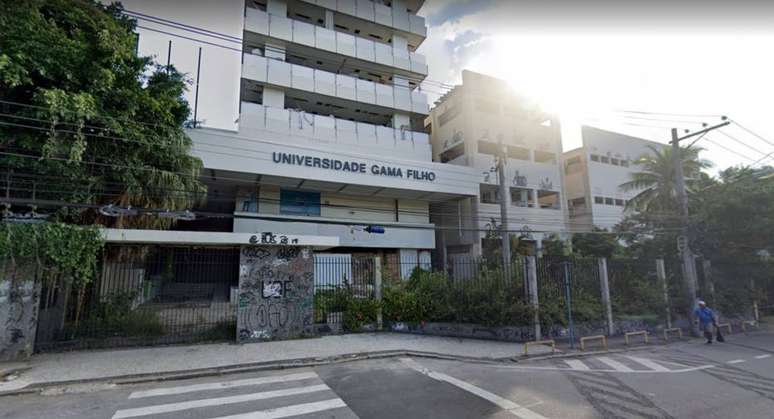 Incêndio atingiu prédio da Universidade Gama Filho, que foi descredenciada pelo Ministério da Educação em 2014