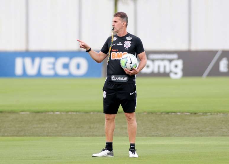 Mancini tenta sua primeira sequência de vitórias no Corinthians (Foto: Rodrigo Coca/Ag. Corinthians)