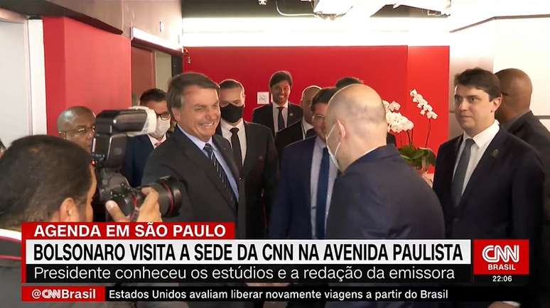 O tour de Bolsonaro pela CNN virou notícia na programação da emissora