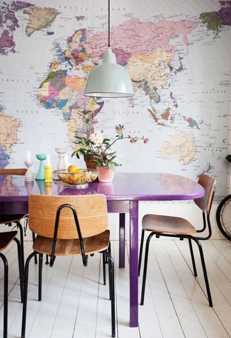 42. Tons de roxo na mesa de jantar – Via: Pinterest