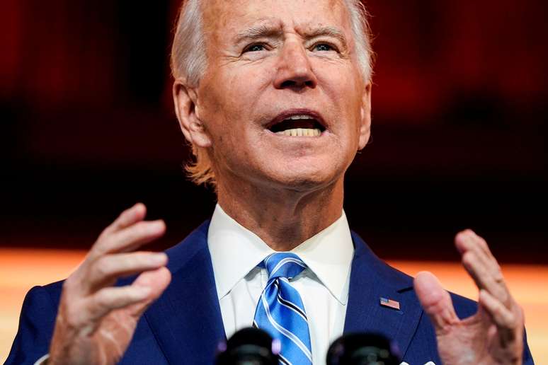 Presidente eleito dos EUA, Joe Biden, discursa na sede da transição de governo em Wilmington, Delaware
25/11/2020 REUTERS/Joshua Roberts