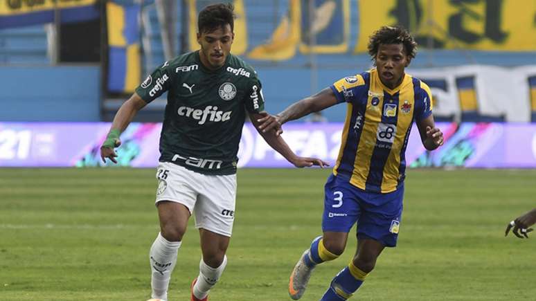 Os times se enfrentam buscando uma vaga na semifinal da Libertadores 2020 (ARIEL OCHOA / AFP)