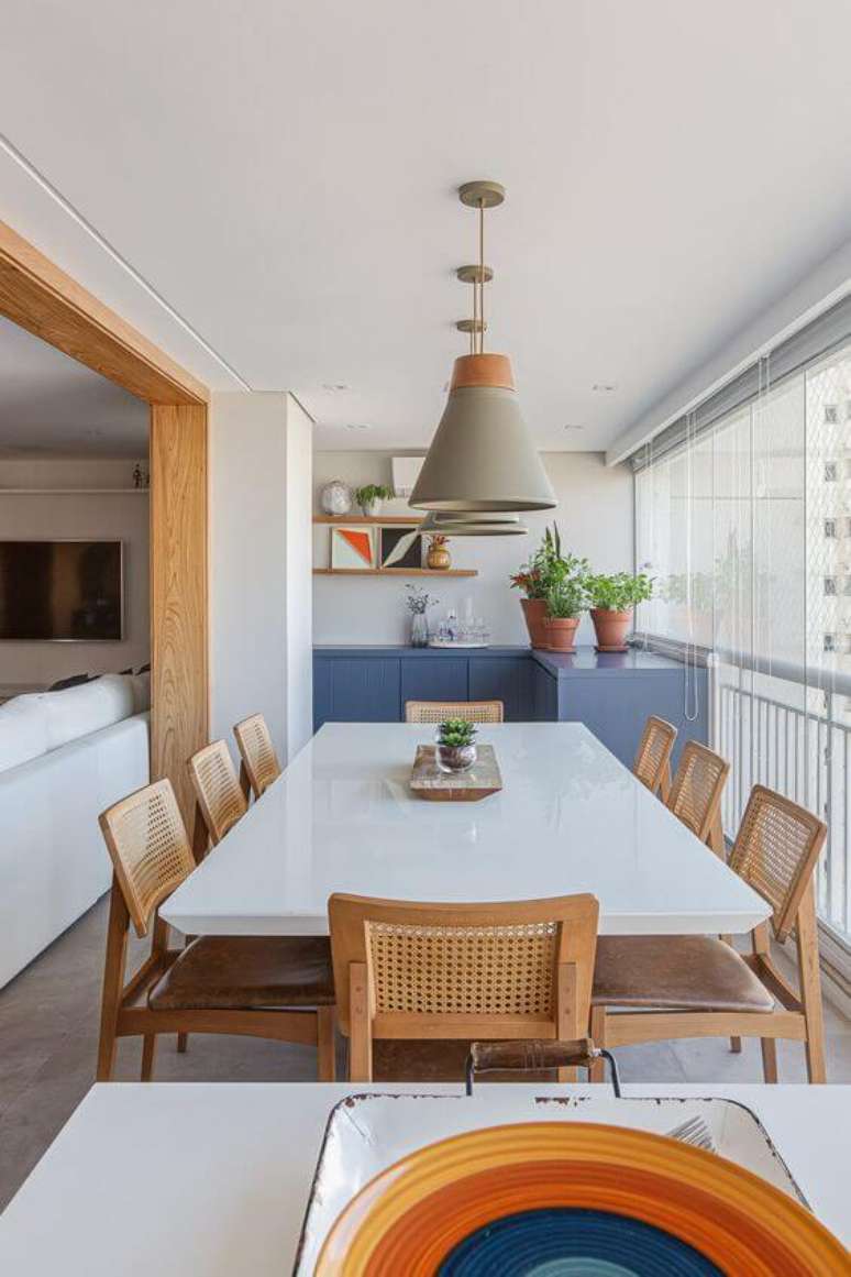 13. Quadros para varanda moderna &ndash; Via: Duda Senna