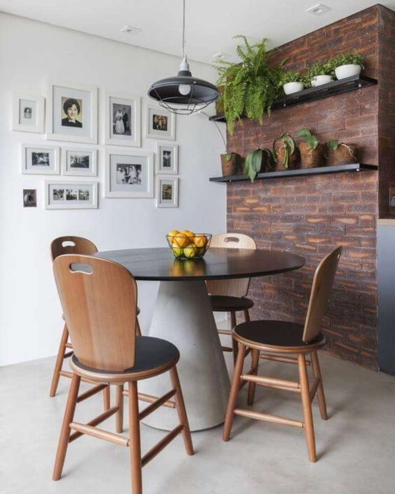 28. Composi&ccedil;&atilde;o de quadros para varanda externa &ndash; Via: Pinterest