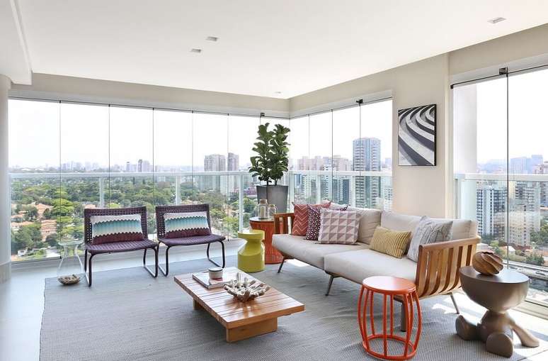 35. Quadros para varanda preto e branco &ndash; Via: Karen Pisacane