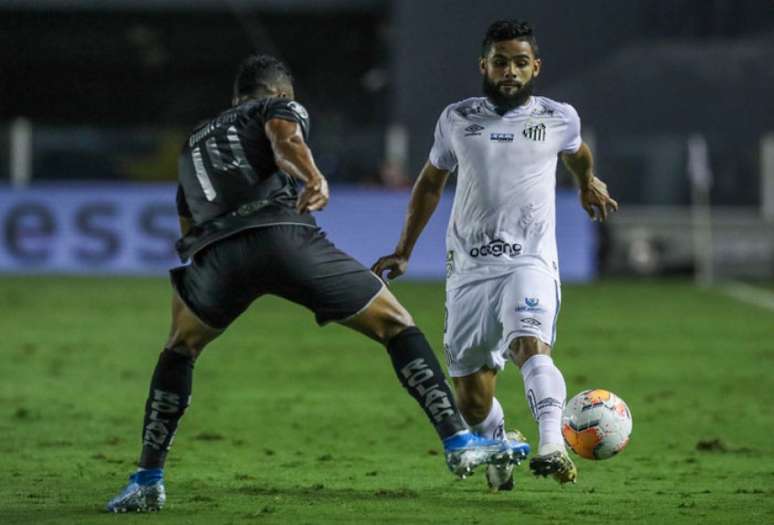 Peixe não conseguiu transformar chances em gols e quase se complicou na Libertadores (Foto: AFP)