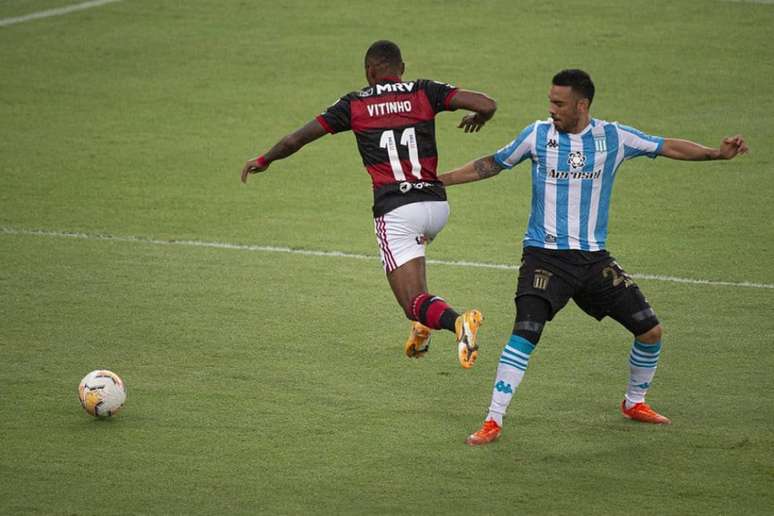 Vitinho perdeu algumas oportunidades do Flamengo diante do Racing (Foto: Alexandre Vidal/Flamengo)