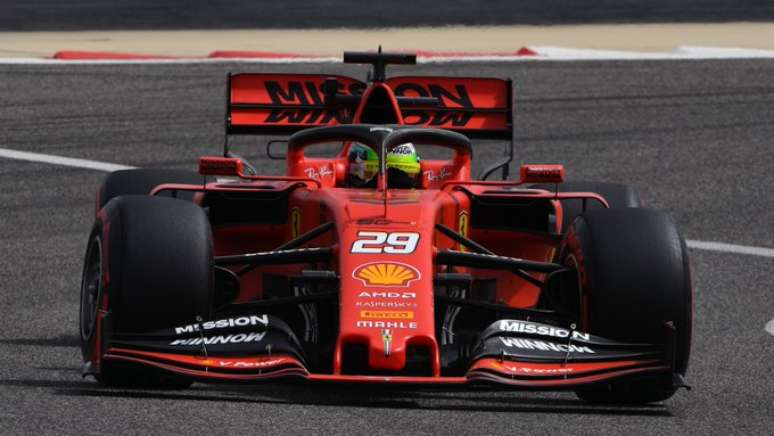 Em abril de 2019, Mick Schumacher fez testes com o Ferrari SF90.