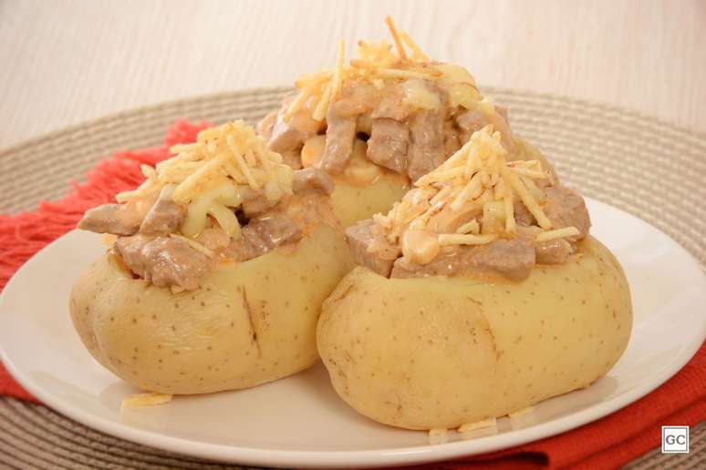 Guia da Cozinha - Batata recheada: 11 receitas que você precisa provar