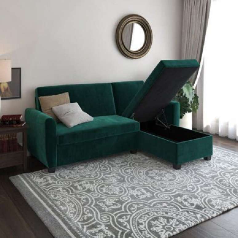 41. O sofá baú traz funcionalidade e praticidade para decoração. Fonte: Pinterest
