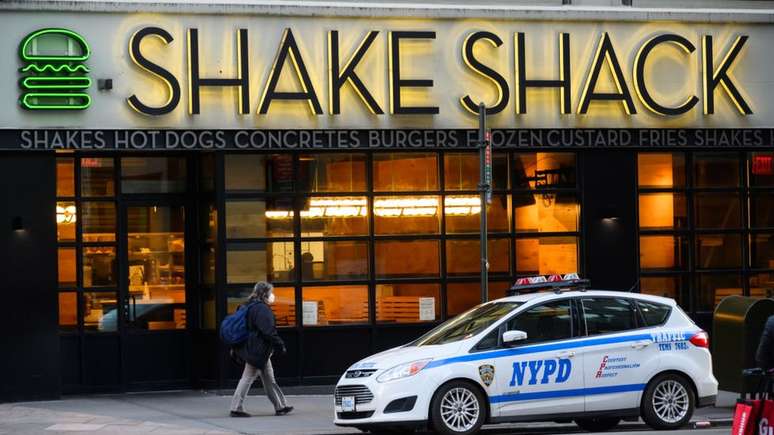 A rede de fast food Shake Shack começou com um teste piloto que mais tarde foi estendido a um terço das lojas nos Estados Unidos