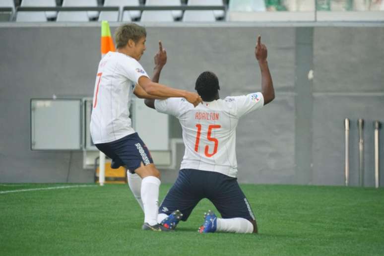 Adaílton marcou o gol da classificação (Foto: Divulgação)