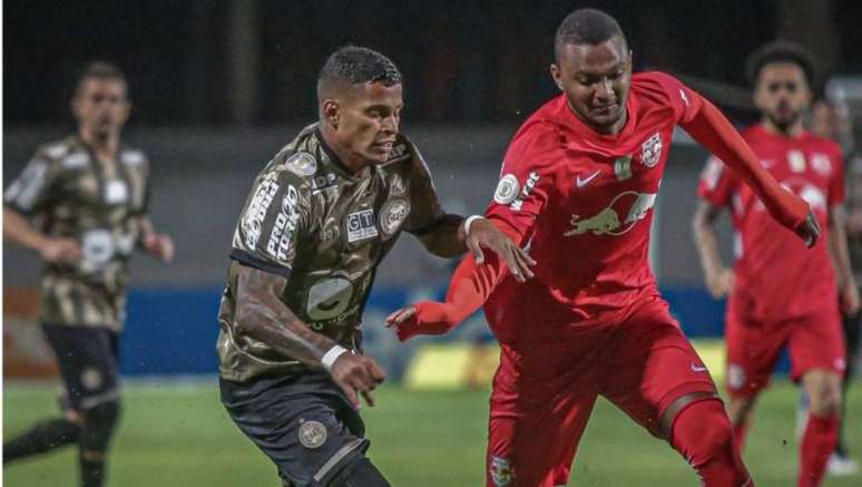 Coritiba e Red Bull Bragantino empatam sem gols no Couto Pereira