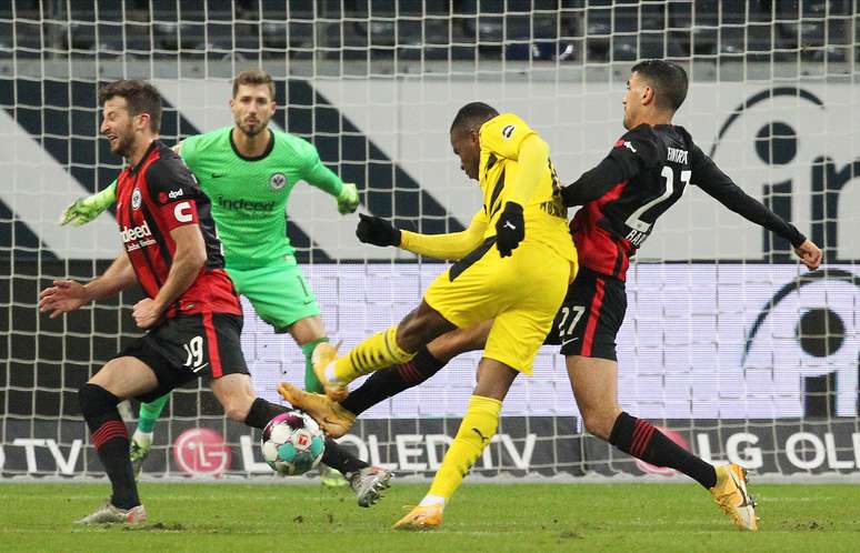 Dortmund fica no empate com Eintracht Frankfurt - Gazeta Esportiva - Muito  além dos 90 minutos