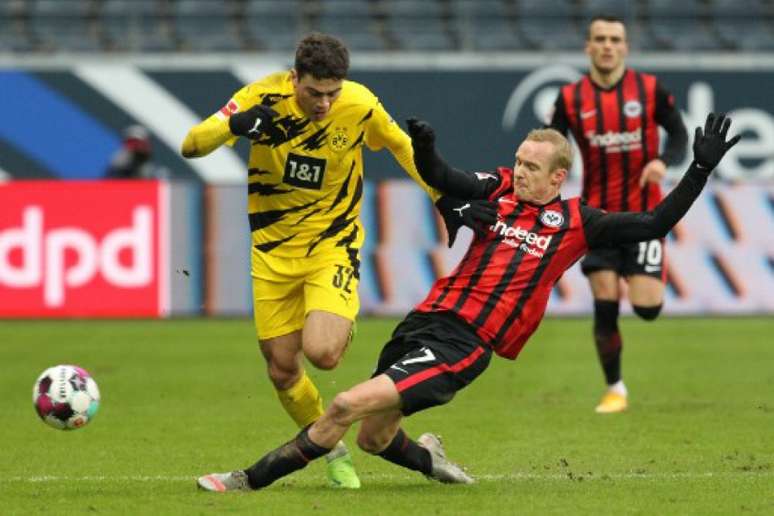 Reyna marcou gol do Dortmund em partida que terminou empatada (DANIEL ROLAND / AFP / POOL)