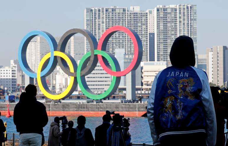 Anéis olímpicos instalados em marina de Odaiba, em Tóquio
012/12/2020
REUTERS/Kim Kyung-Hoon