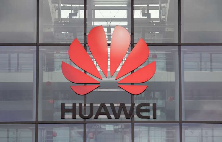 Logo da Huawei em pr&eacute;dio da empresa na Inglaterra
14/07/2020
REUTERS/Matthew Childs