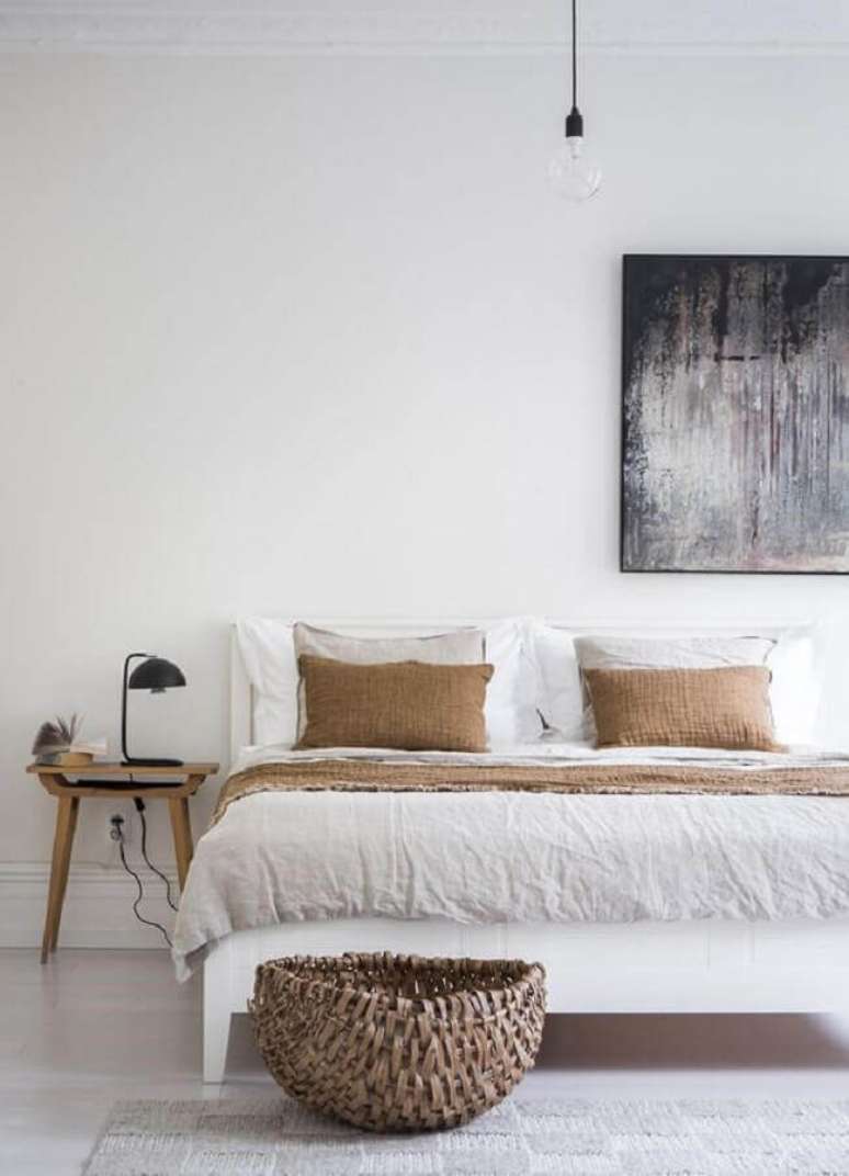 50. Quadro abstrato para decora&ccedil;&atilde;o de quarto minimalista branco &ndash; Foto: Coco Lapine Design