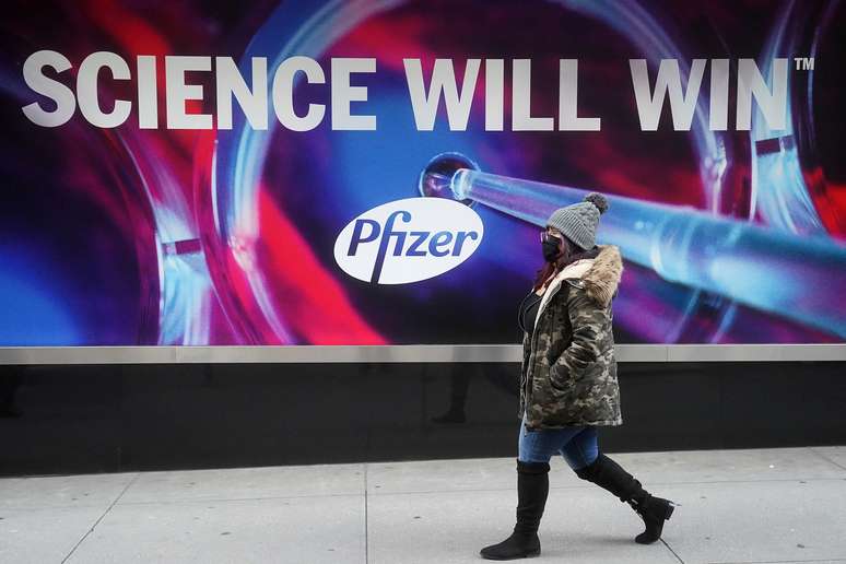 Pr&eacute;dio da Pfizer em Nova York
07/12/2020
REUTERS/Carlo Allegri