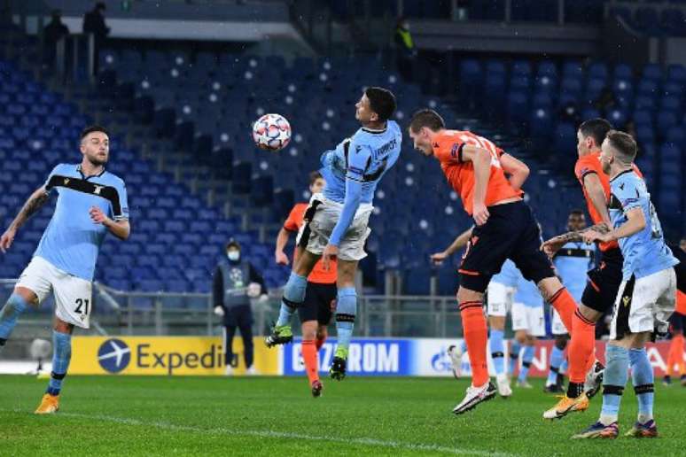 Lazio ficou no empate com o Brugge (Foto: Tiziana FABI / AFP)