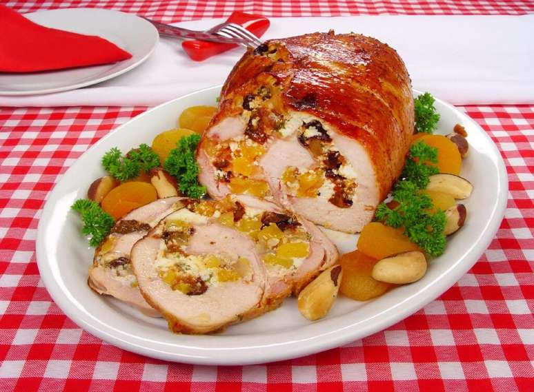 Guia da Cozinha - Frutas secas: oito receitas para ir al&eacute;m do panetone