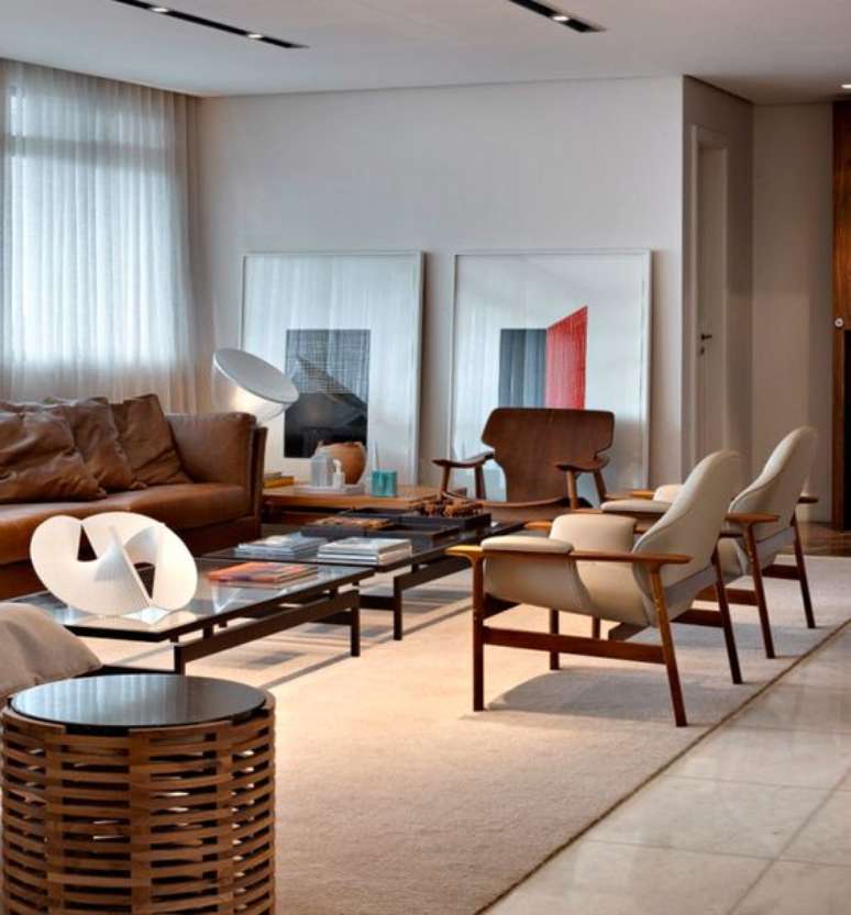 4. Quadros cl&aacute;ssicos para sala de estar &ndash; Via: Casa De Valentina