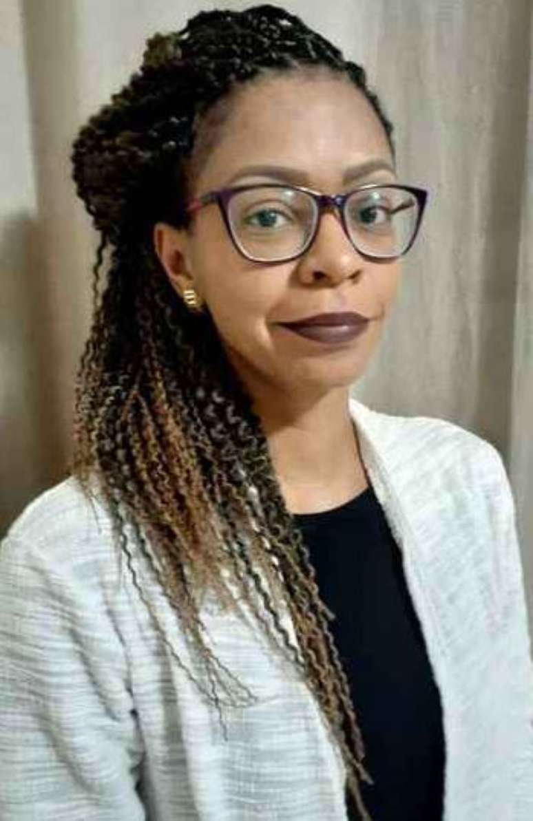 "A gente fala muito da for&ccedil;a da mulher negra, mas e o direito &agrave; fragilidade? ser&aacute; que ser fr&aacute;gil tamb&eacute;m &eacute; um privil&eacute;gio?", diz Cristiane Ribeiro