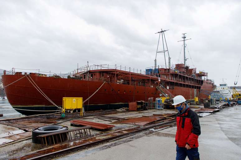 Iate restaurado do ex-l&iacute;der iugoslavo Josip Broz Tito, que est&aacute; sendo convertido em um hotel e um museu
08/12/2020
REUTERS/Antonio Bronic