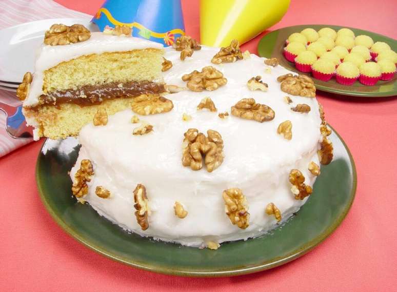 Guia da Cozinha - Receitas com camafeu para quem ama esse doce